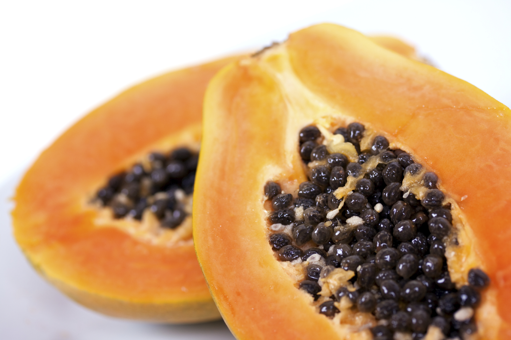 It might not be the most popular fruit in the produce aisle… But papayas come with major health benefits. Here are five reasons to start eating more papaya.