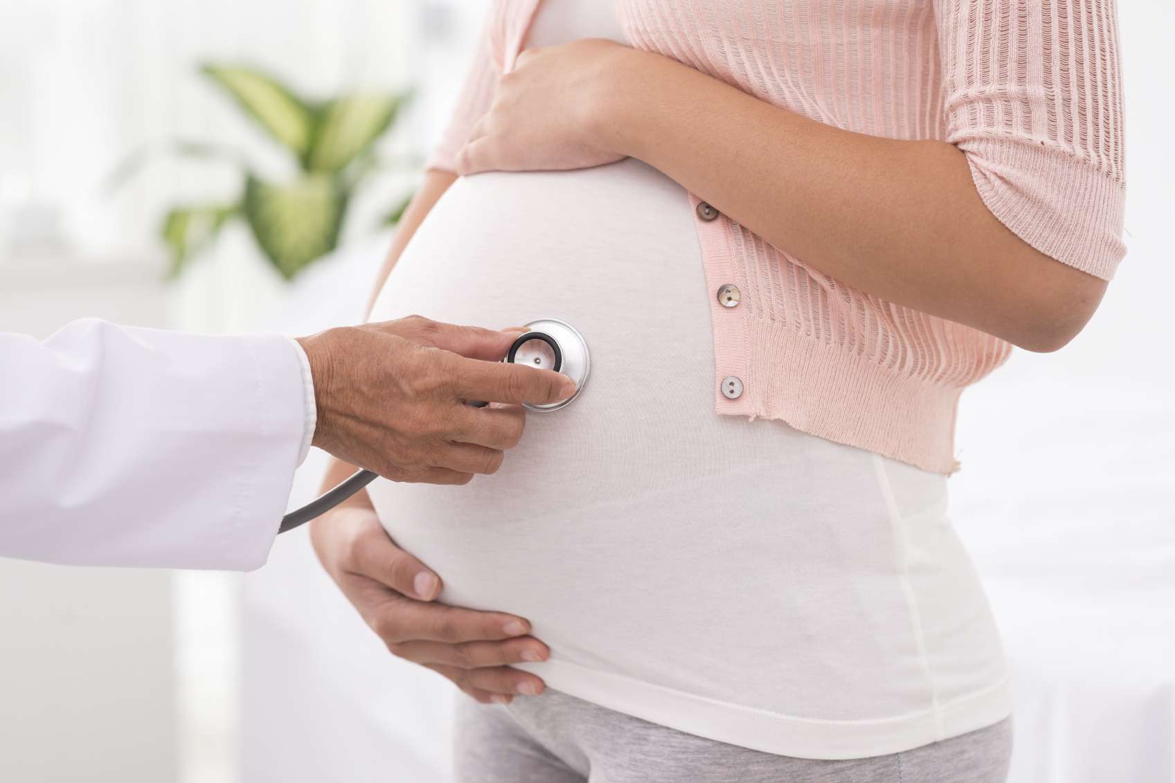 We already know about stroke, suicidal thoughts, and cancer… But using SSRIs may be putting expectant mothers at risk for even more devastating side effects.