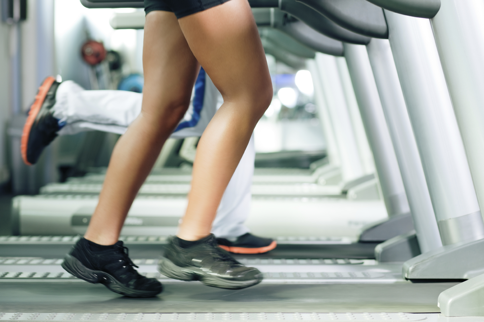 Exercise machines often inflate the number of calories you burn while using them, a new study shows. Here’s how to know what you really burned…