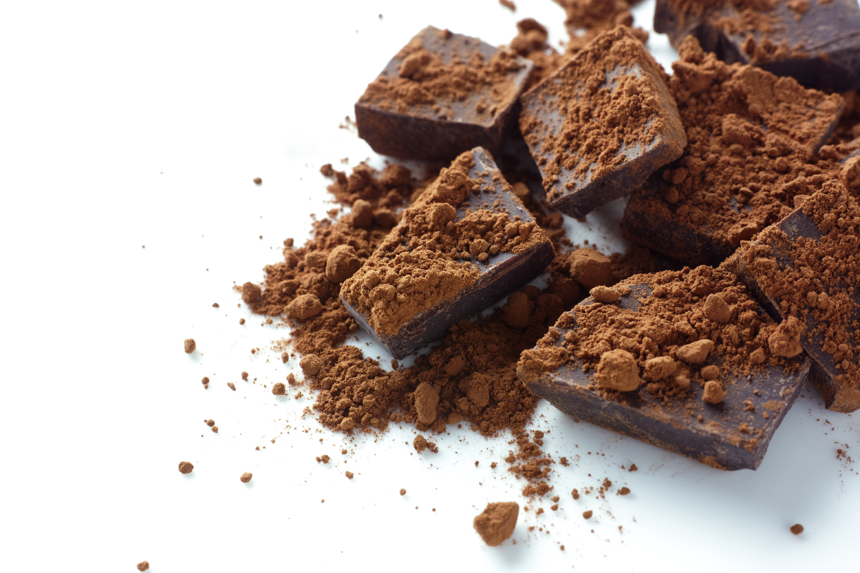 Eating a little dark chocolate every day can effortlessly improve athletic performance, a new British study finds.