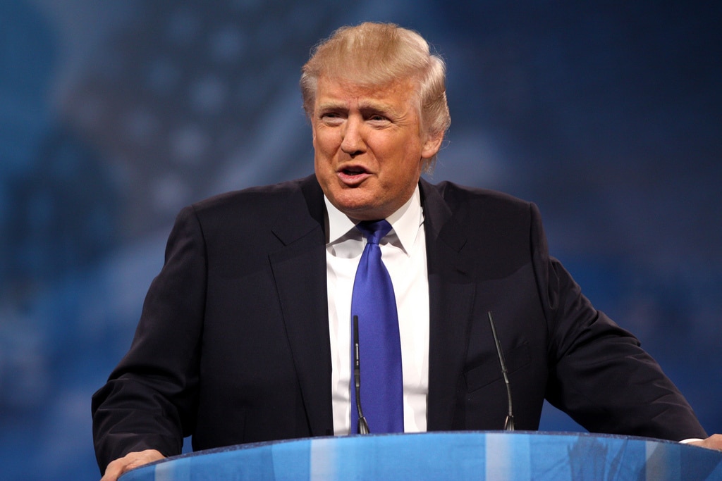 Donald Trump’s sniffles may be caused by the statin drug he takes. Runny nose is listed as a “common” side effect of this widely-prescribed drug.