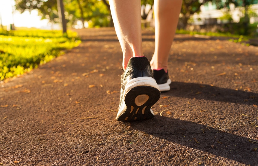 Research shows people who work out first thing in the morning before eating breakfast are better able to maintain a healthy weight and metabolism.