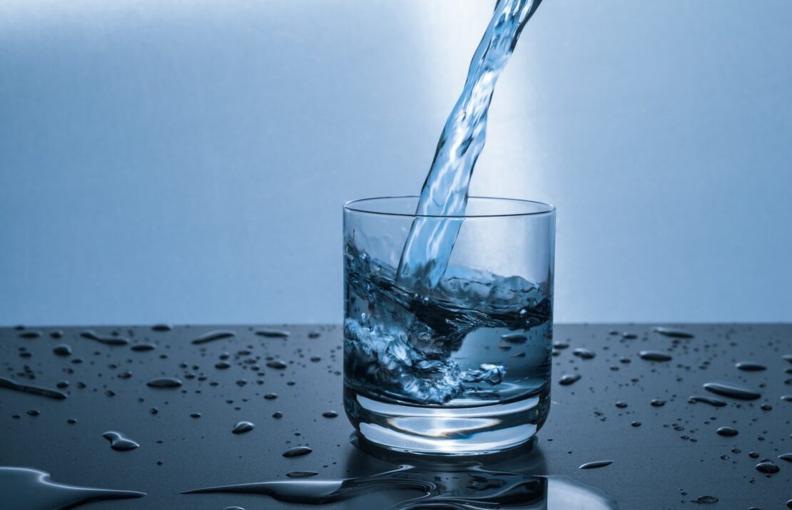 Photo of a glass of water.